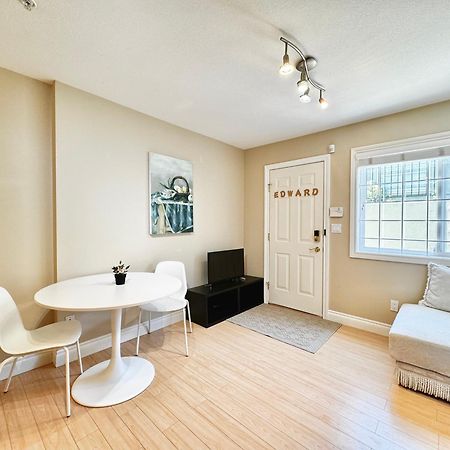 Cozy 1Bedroom Suite Near Downtown Ванкувер Екстер'єр фото